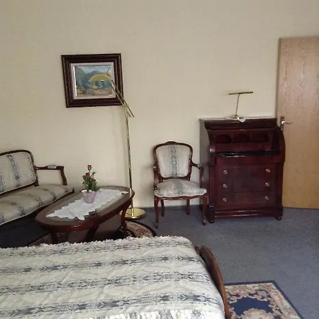 Zum Stresemann Отель Гёттинген