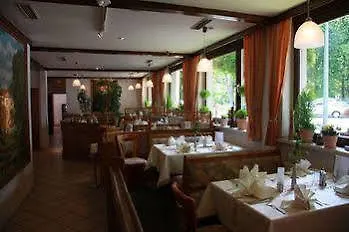 Zum Stresemann Отель Гёттинген